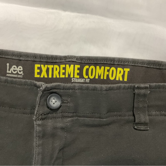 EUC Lee Performance Series Extreme Comfort Straight Fit Jeans 44 x 30 Dark Olive - Picture 3 of 7